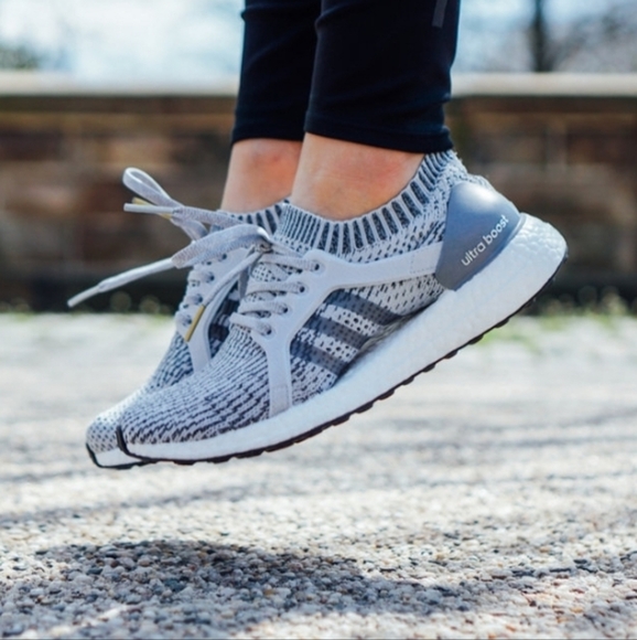 Adidas Ultraboost X women's 8.5 - Picture 2 of 7